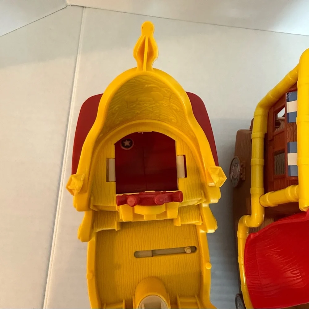 Fisher Price Disney Jake & the Never Land Pirate Ship Bucky & Hook’s Jolly Roger - Picture 17 of 17